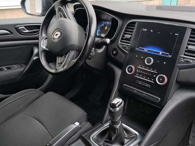 Черный Рено Меган, объемом двигателя 1.5 л и пробегом 136 тыс. км за 11500 $, фото 6 на Automoto.ua