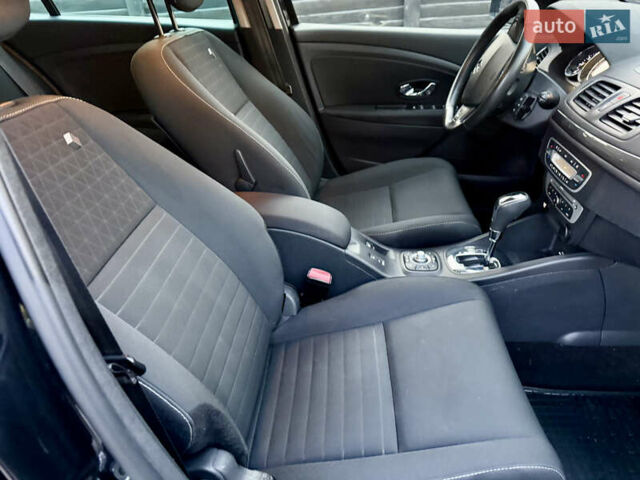 Черный Рено Меган, объемом двигателя 1.5 л и пробегом 173 тыс. км за 9999 $, фото 45 на Automoto.ua