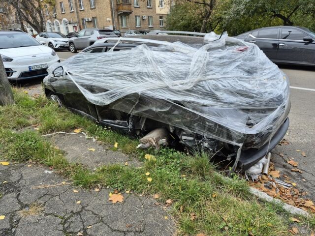 Черный Рено Меган, объемом двигателя 0 л и пробегом 350 тыс. км за 3000 $, фото 6 на Automoto.ua