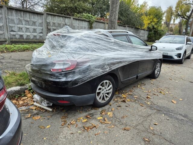 Черный Рено Меган, объемом двигателя 0 л и пробегом 350 тыс. км за 3000 $, фото 2 на Automoto.ua