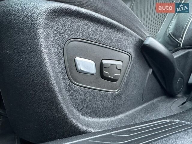 Черный Рено Меган, объемом двигателя 1.5 л и пробегом 245 тыс. км за 11950 $, фото 42 на Automoto.ua