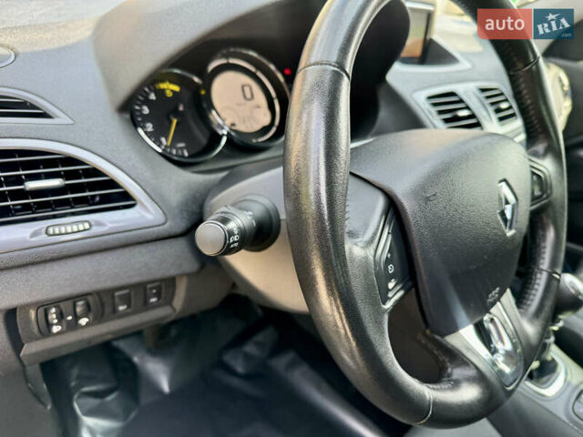 Черный Рено Меган, объемом двигателя 1.5 л и пробегом 151 тыс. км за 11350 $, фото 67 на Automoto.ua