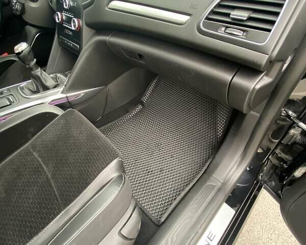 Чорний Рено Меган, об'ємом двигуна 1.46 л та пробігом 286 тис. км за 11900 $, фото 10 на Automoto.ua