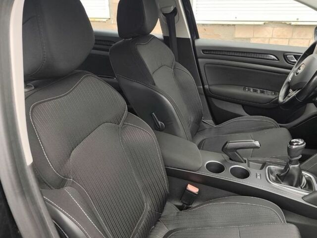 Черный Рено Меган, объемом двигателя 1.5 л и пробегом 136 тыс. км за 11500 $, фото 8 на Automoto.ua