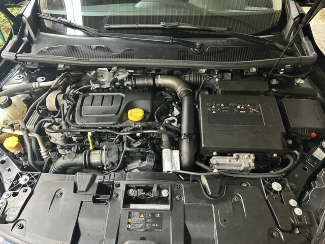 Черный Рено Меган, объемом двигателя 1.6 л и пробегом 210 тыс. км за 11800 $, фото 6 на Automoto.ua