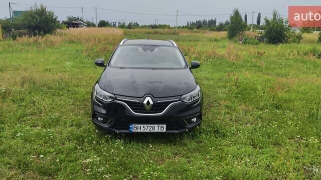 Черный Рено Меган, объемом двигателя 1.5 л и пробегом 218 тыс. км за 12300 $, фото 1 на Automoto.ua