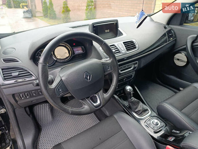 Чорний Рено Меган, об'ємом двигуна 1.6 л та пробігом 210 тис. км за 11000 $, фото 11 на Automoto.ua