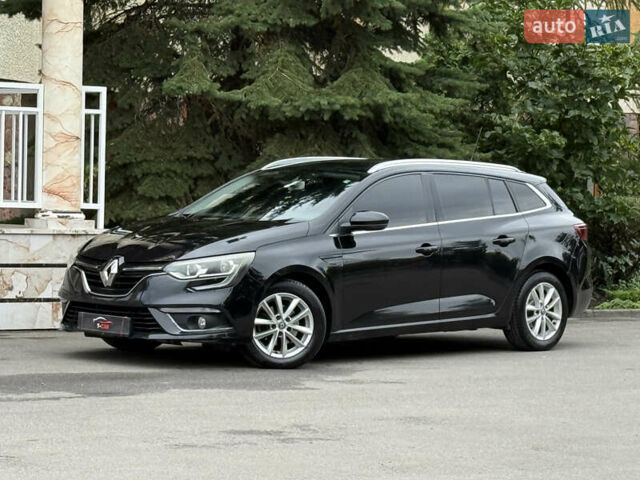 Черный Рено Меган, объемом двигателя 1.5 л и пробегом 152 тыс. км за 12500 $, фото 4 на Automoto.ua