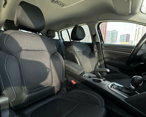 Черный Рено Меган, объемом двигателя 1.46 л и пробегом 219 тыс. км за 11900 $, фото 50 на Automoto.ua