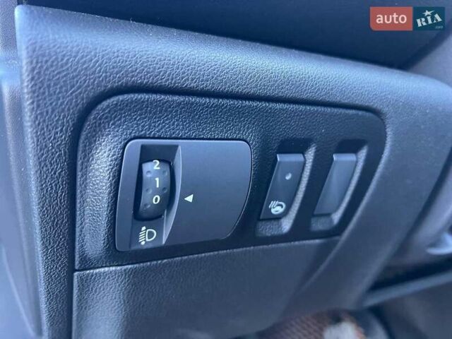 Чорний Рено Меган, об'ємом двигуна 1.6 л та пробігом 221 тис. км за 13990 $, фото 18 на Automoto.ua