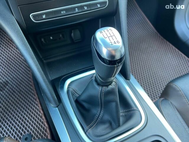 Рено Меган 2017 у Львові на Automoto.ua Чорний Рено Меган, об'ємом двигуна 1.6 л та пробігом 221 тис. км за 13990 $, фото 26 на Automoto.ua