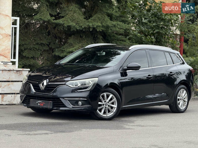 Черный Рено Меган, объемом двигателя 1.5 л и пробегом 152 тыс. км за 12500 $, фото 1 на Automoto.ua