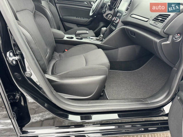 Черный Рено Меган, объемом двигателя 1.5 л и пробегом 67 тыс. км за 14996 $, фото 54 на Automoto.ua