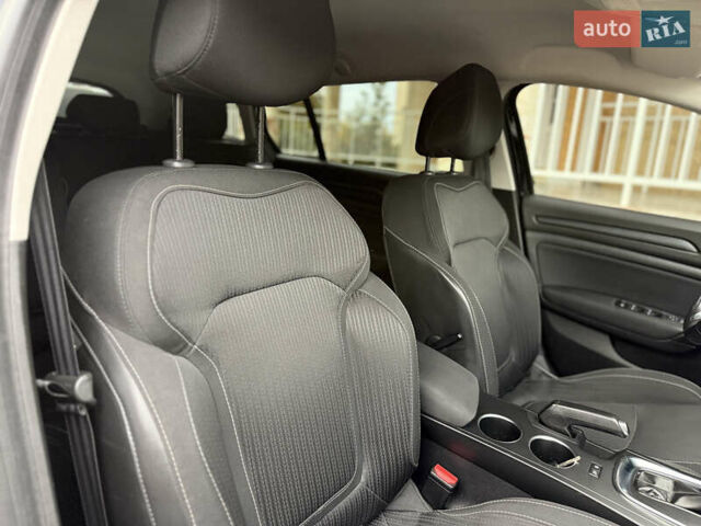 Черный Рено Меган, объемом двигателя 1.5 л и пробегом 152 тыс. км за 12500 $, фото 18 на Automoto.ua