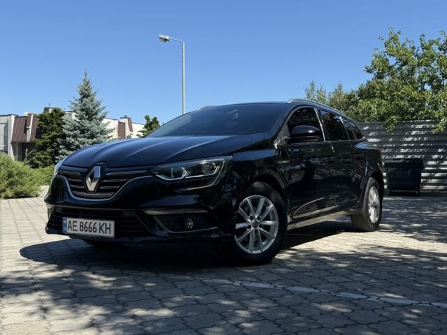 Черный Рено Меган, объемом двигателя 1.5 л и пробегом 245 тыс. км за 12999 $, фото 5 на Automoto.ua