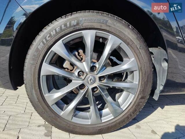 Черный Рено Меган, объемом двигателя 1.6 л и пробегом 219 тыс. км за 14000 $, фото 16 на Automoto.ua