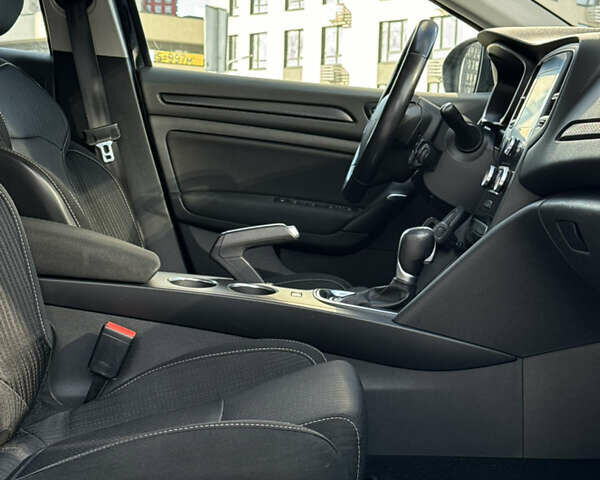 Черный Рено Меган, объемом двигателя 1.46 л и пробегом 219 тыс. км за 11900 $, фото 34 на Automoto.ua
