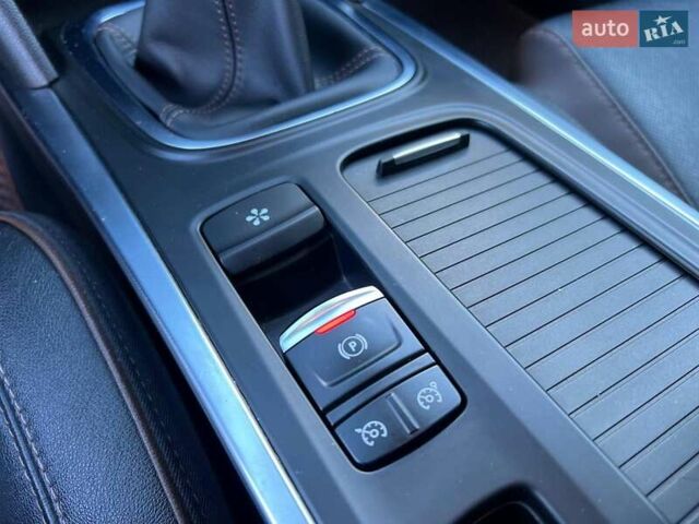 Чорний Рено Меган, об'ємом двигуна 1.6 л та пробігом 221 тис. км за 13990 $, фото 33 на Automoto.ua