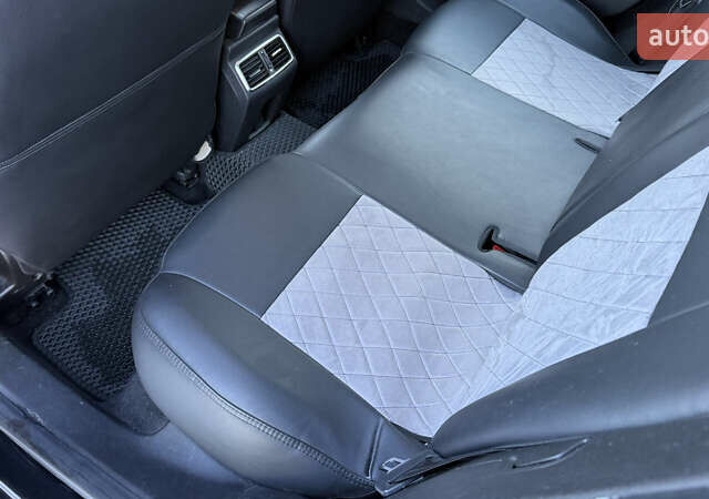 Чорний Рено Меган, об'ємом двигуна 1.46 л та пробігом 187 тис. км за 13800 $, фото 45 на Automoto.ua