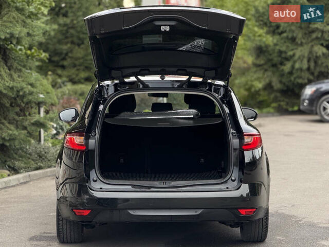 Черный Рено Меган, объемом двигателя 1.5 л и пробегом 152 тыс. км за 12500 $, фото 14 на Automoto.ua