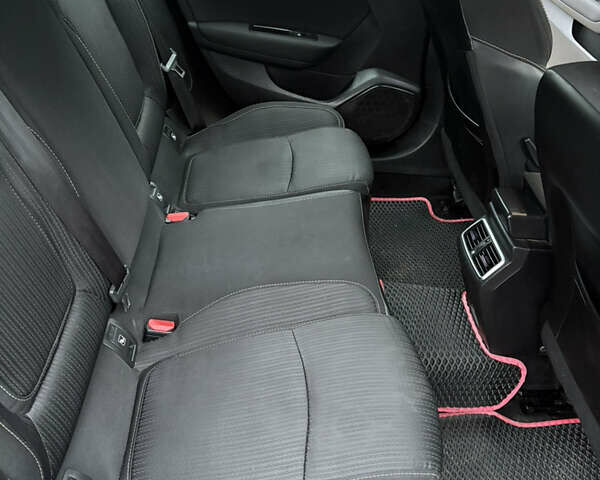 Черный Рено Меган, объемом двигателя 1.46 л и пробегом 190 тыс. км за 12200 $, фото 27 на Automoto.ua