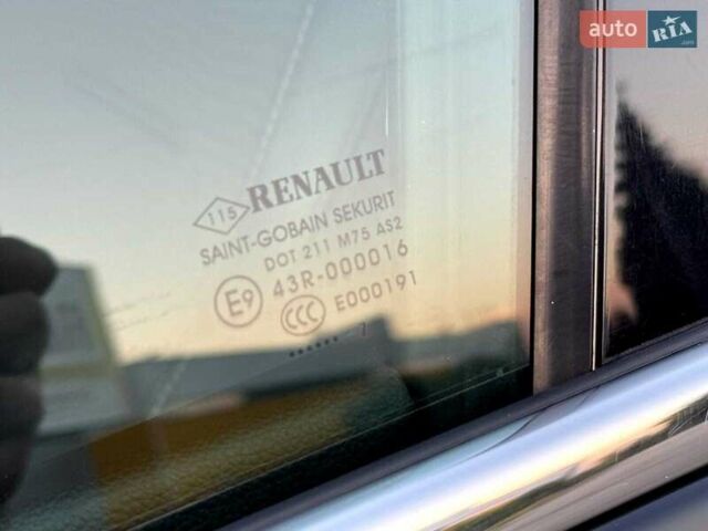 Чорний Рено Меган, об'ємом двигуна 1.46 л та пробігом 231 тис. км за 14999 $, фото 24 на Automoto.ua