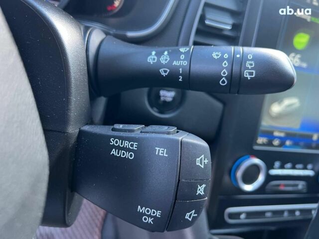 Рено Меган 2017 у Львові на Automoto.ua Чорний Рено Меган, об'ємом двигуна 1.6 л та пробігом 221 тис. км за 13990 $, фото 22 на Automoto.ua