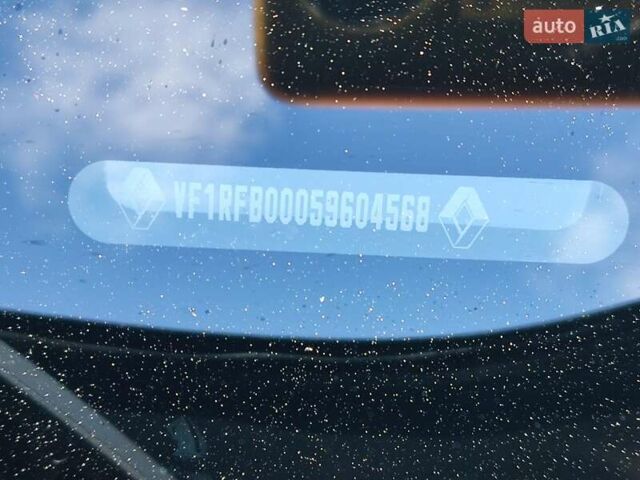 Черный Рено Меган, объемом двигателя 1.6 л и пробегом 219 тыс. км за 14000 $, фото 39 на Automoto.ua