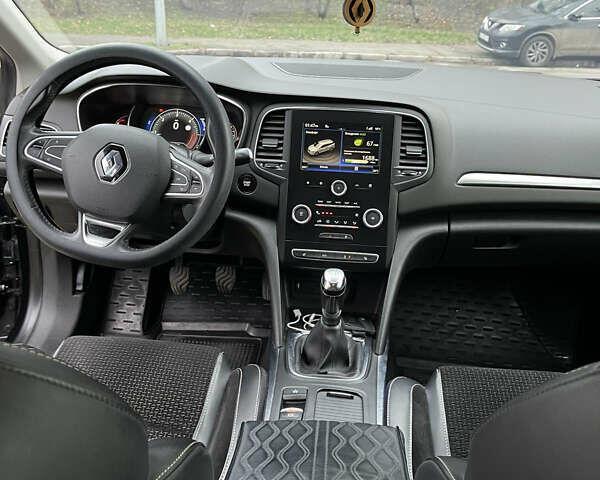 Черный Рено Меган, объемом двигателя 1.5 л и пробегом 150 тыс. км за 14500 $, фото 9 на Automoto.ua