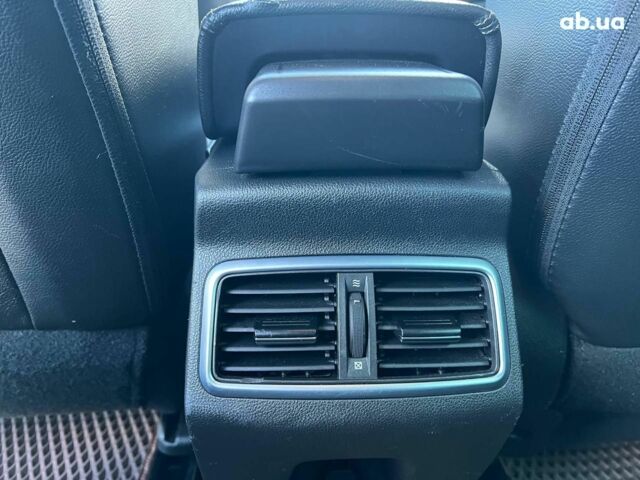 Рено Меган 2017 у Львові на Automoto.ua Чорний Рено Меган, об'ємом двигуна 1.6 л та пробігом 221 тис. км за 13990 $, фото 30 на Automoto.ua