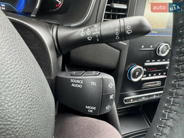 Черный Рено Меган, объемом двигателя 1.5 л и пробегом 67 тыс. км за 14996 $, фото 35 на Automoto.ua