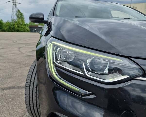 Черный Рено Меган, объемом двигателя 1.46 л и пробегом 200 тыс. км за 13500 $, фото 4 на Automoto.ua
