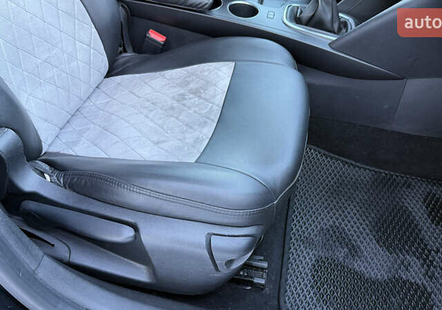 Чорний Рено Меган, об'ємом двигуна 1.46 л та пробігом 187 тис. км за 13800 $, фото 59 на Automoto.ua