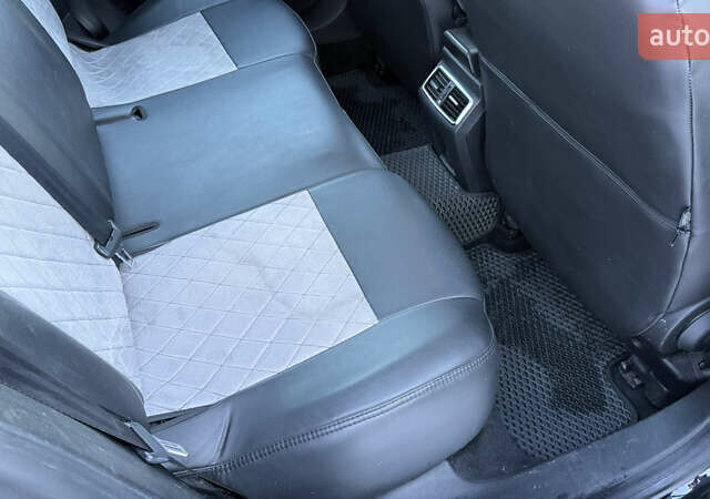 Чорний Рено Меган, об'ємом двигуна 1.46 л та пробігом 187 тис. км за 13800 $, фото 53 на Automoto.ua