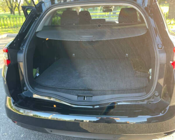 Черный Рено Меган, объемом двигателя 1.6 л и пробегом 225 тыс. км за 12500 $, фото 12 на Automoto.ua