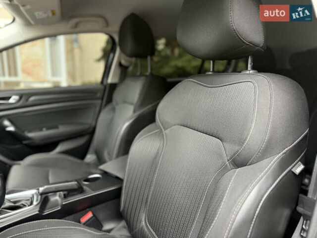 Черный Рено Меган, объемом двигателя 1.5 л и пробегом 152 тыс. км за 12500 $, фото 30 на Automoto.ua