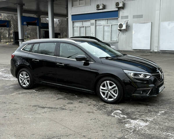 Черный Рено Меган, объемом двигателя 1.46 л и пробегом 190 тыс. км за 12200 $, фото 4 на Automoto.ua