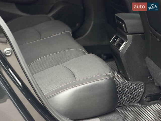 Черный Рено Меган, объемом двигателя 1.5 л и пробегом 152 тыс. км за 12500 $, фото 17 на Automoto.ua