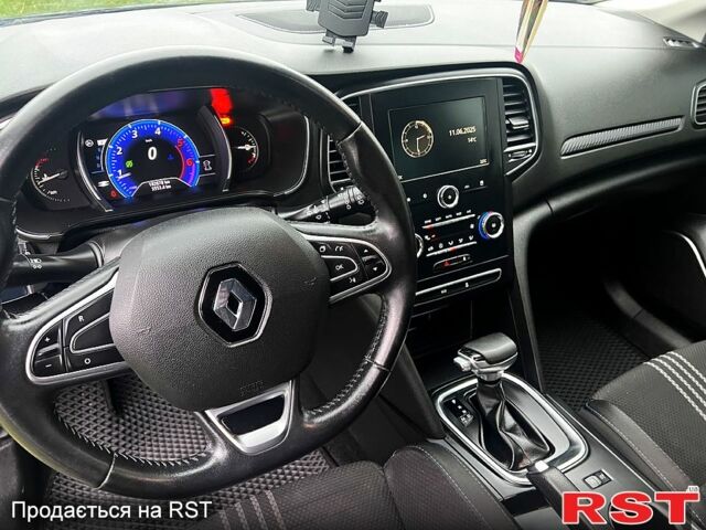 Черный Рено Меган, объемом двигателя 1.5 л и пробегом 183 тыс. км за 11500 $, фото 8 на Automoto.ua