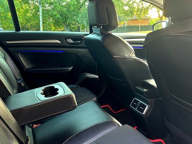 Черный Рено Меган, объемом двигателя 1.6 л и пробегом 174 тыс. км за 17000 $, фото 9 на Automoto.ua