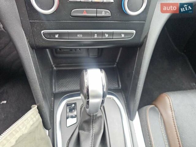 Чорний Рено Меган, об'ємом двигуна 1.46 л та пробігом 210 тис. км за 14300 $, фото 18 на Automoto.ua