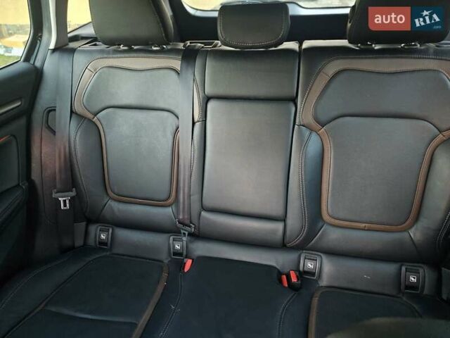 Чорний Рено Меган, об'ємом двигуна 1.46 л та пробігом 210 тис. км за 14300 $, фото 46 на Automoto.ua