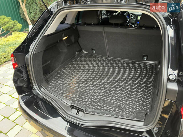 Черный Рено Меган, объемом двигателя 1.46 л и пробегом 178 тыс. км за 12600 $, фото 38 на Automoto.ua