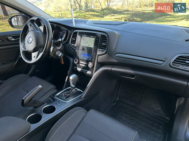 Чорний Рено Меган, об'ємом двигуна 1.46 л та пробігом 178 тис. км за 12700 $, фото 45 на Automoto.ua