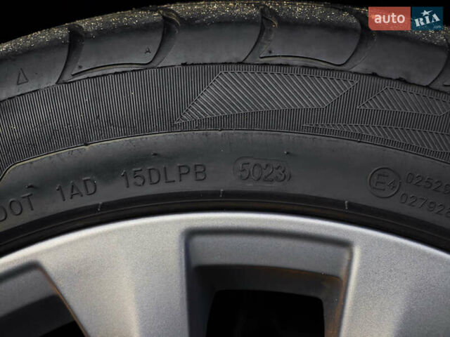 Чорний Рено Меган, об'ємом двигуна 1.5 л та пробігом 176 тис. км за 17900 $, фото 10 на Automoto.ua