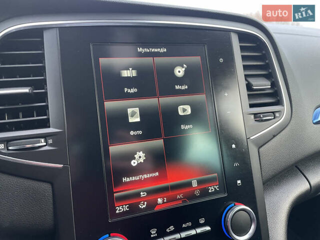 Чорний Рено Меган, об'ємом двигуна 1.46 л та пробігом 190 тис. км за 12250 $, фото 29 на Automoto.ua