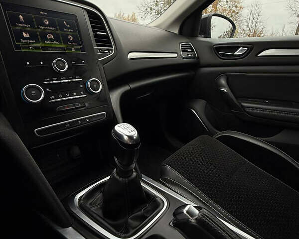 Черный Рено Меган, объемом двигателя 1.5 л и пробегом 254 тыс. км за 13500 $, фото 34 на Automoto.ua