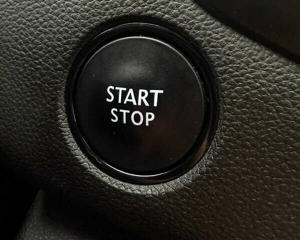 Черный Рено Меган, объемом двигателя 1.5 л и пробегом 254 тыс. км за 13500 $, фото 29 на Automoto.ua