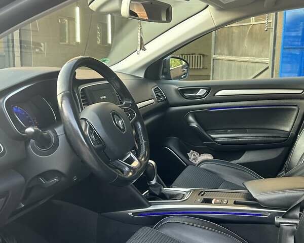 Черный Рено Меган, объемом двигателя 1.62 л и пробегом 174 тыс. км за 17000 $, фото 17 на Automoto.ua