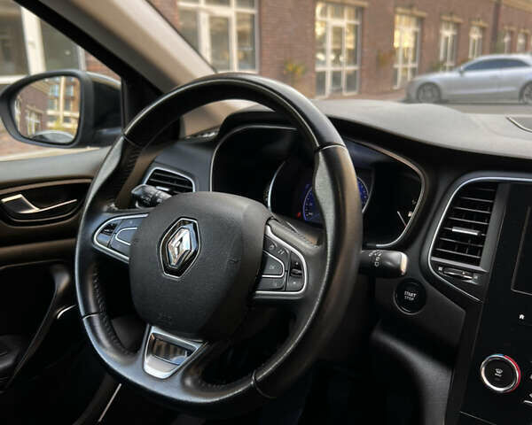 Черный Рено Меган, объемом двигателя 1.5 л и пробегом 265 тыс. км за 11999 $, фото 33 на Automoto.ua